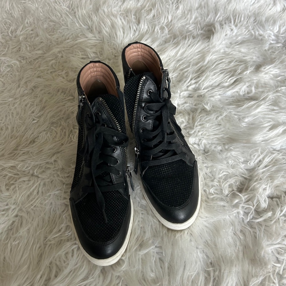 Paolo Black High-Top Women's Sneakers